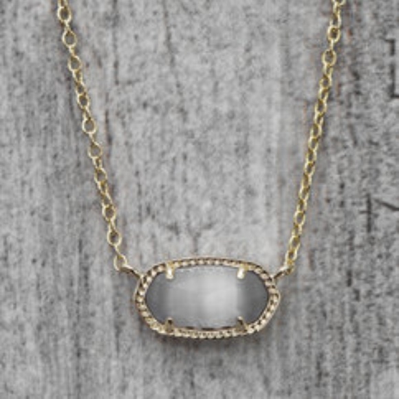 Kendra Scott Jewelry - Kendra Scott Large Pendant Necklace